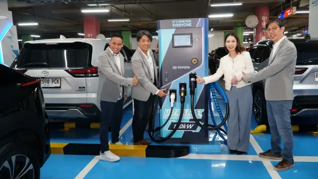Toyota Indonesia Buka Stasiun Pengisian Baterai xEV di Gandaria City Mall