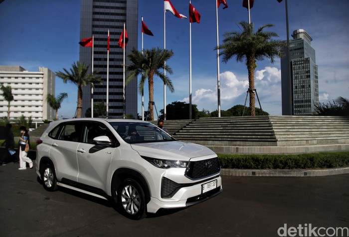 Pemerintahan Baru Buka Peluang: Insentif Mobil Hybrid Segera Menggairahkan Pasar