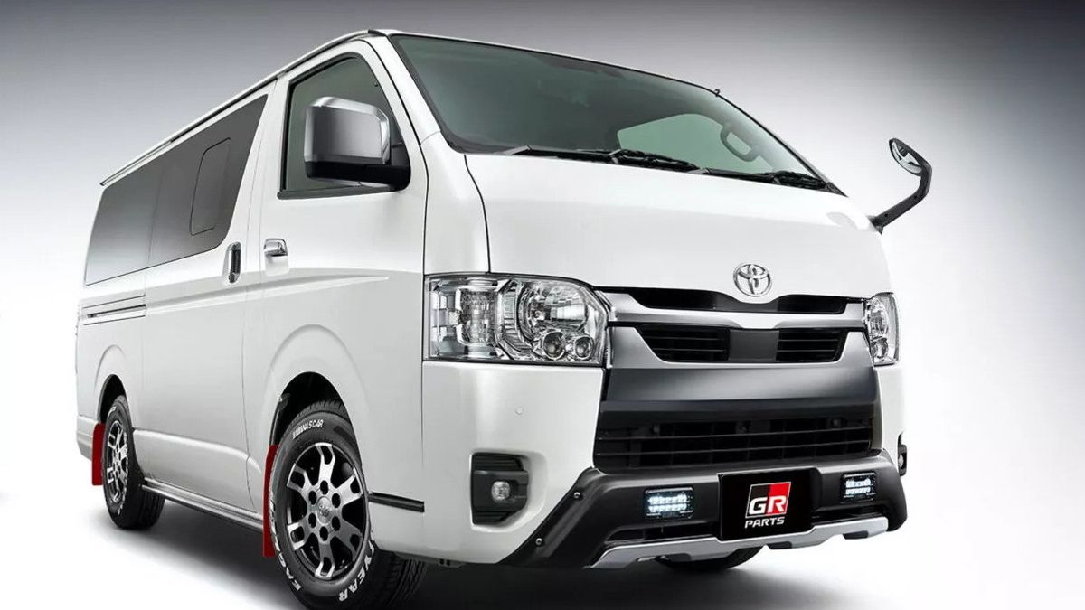 Toyota Tampil Ganteng Maksimal dengan Sentuhan GR Parts pada HiAce