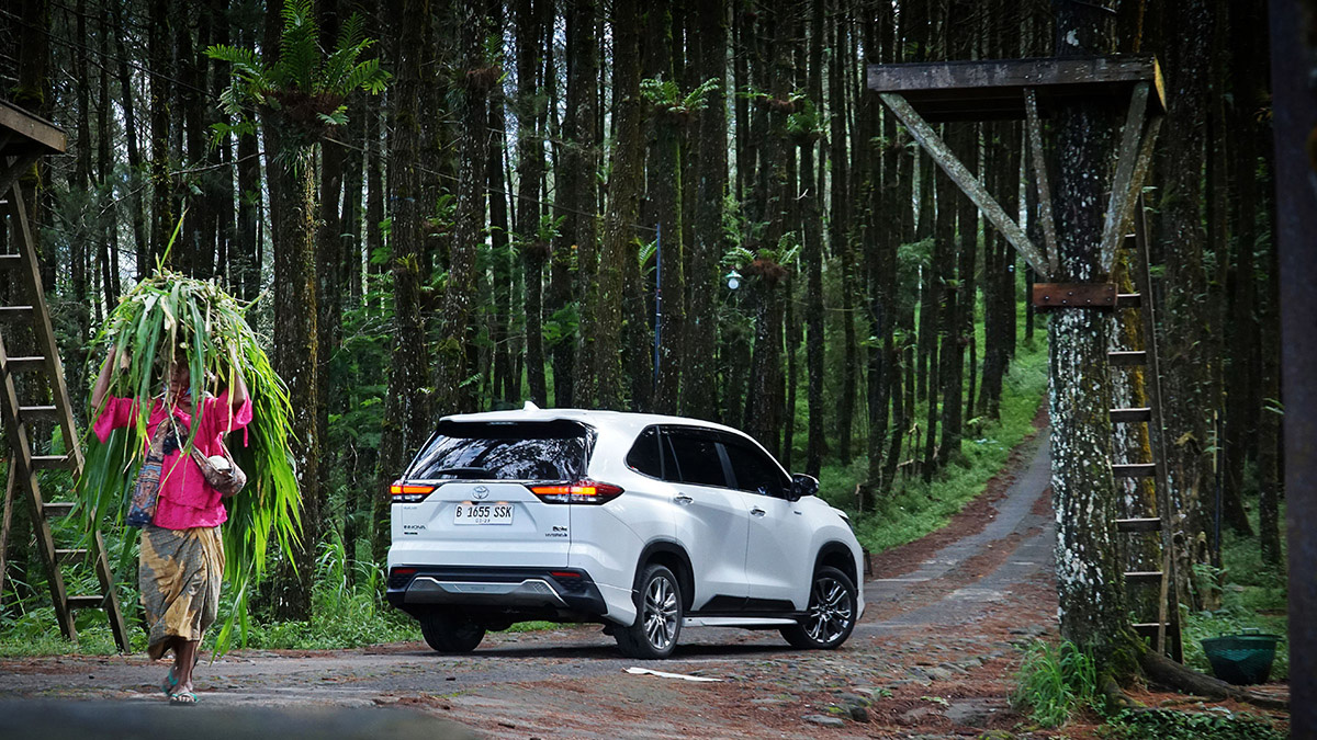 Kijang Innova Zenix HEV & Yaris Cross HEV: Pilihan Tepat untuk Mudik!