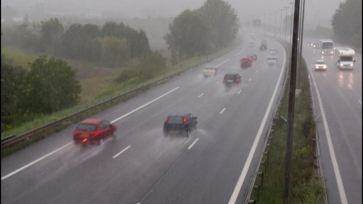 Situasi Darurat di Jalan, Ini Alasan Mengapa Anda Tidak Boleh Injak Pedal Rem Mobil