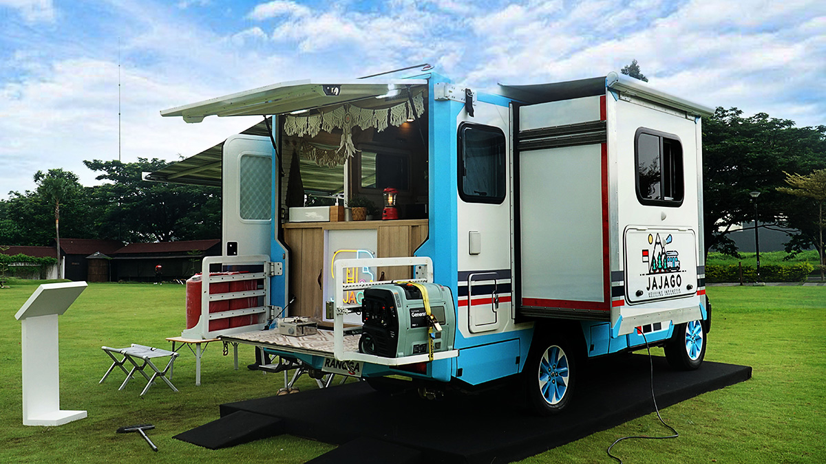 Nikmati Liburan dengan Campervan, Hilux Rangga Siap Temani Petualangan Anda